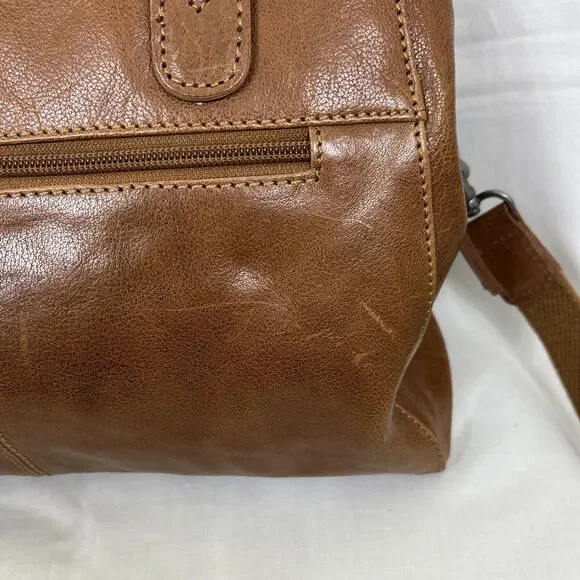 Spikes & Sparrow Handbag Crossbody 100% Leather Camel NEW (scuffs) - Picture 3 of 12